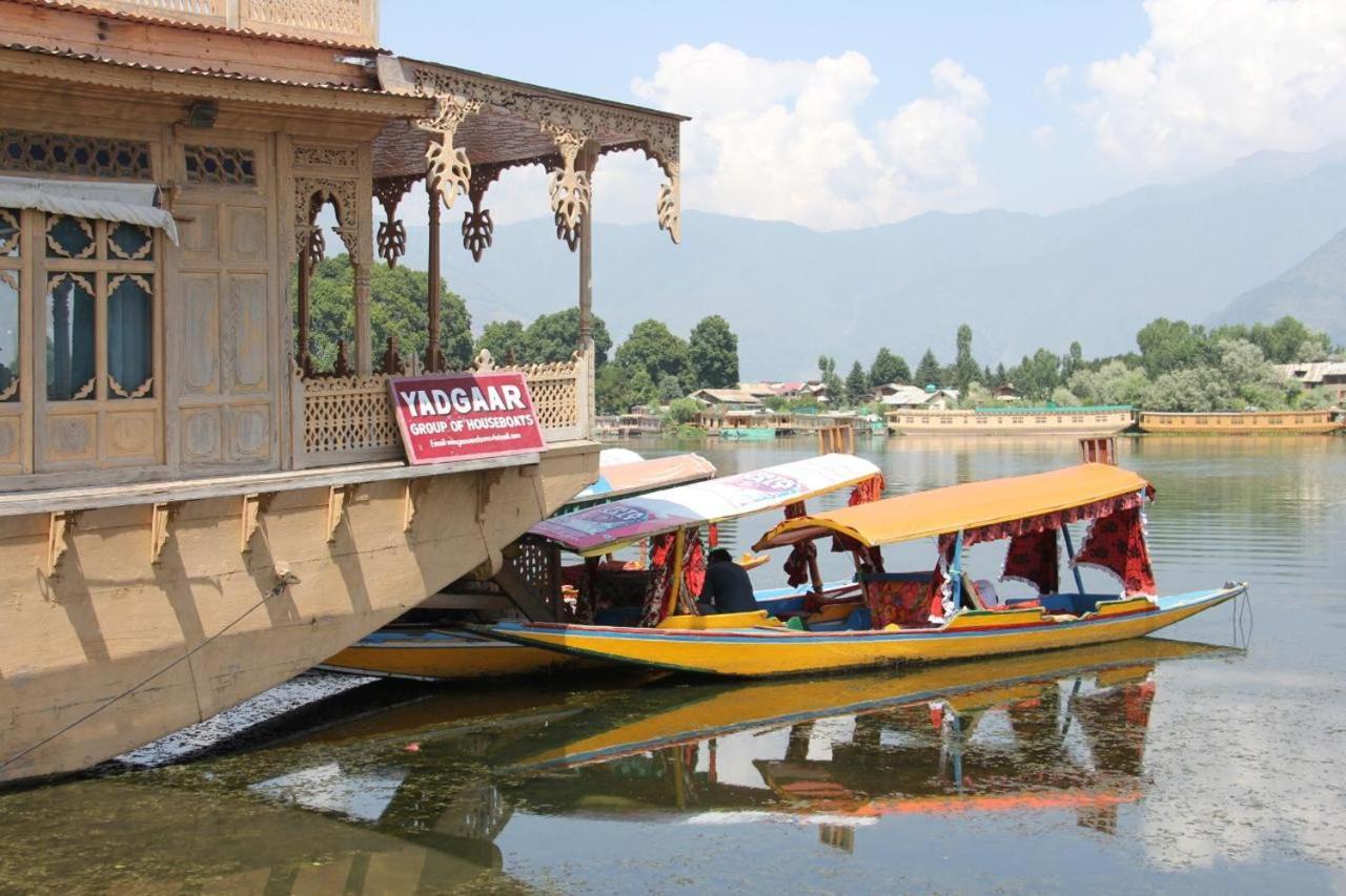 מלון Srīnagar Yadgaar Houseboats מראה חיצוני תמונה